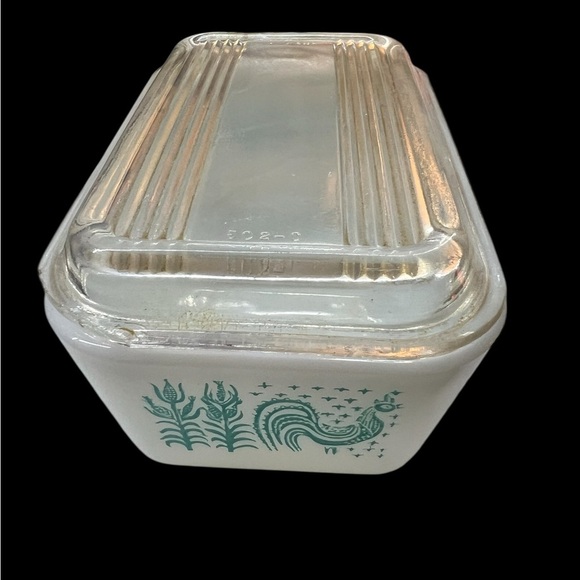 Pyrex Other - Vtg amish 502 butter print dish
